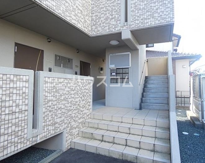 15/26 エントランス