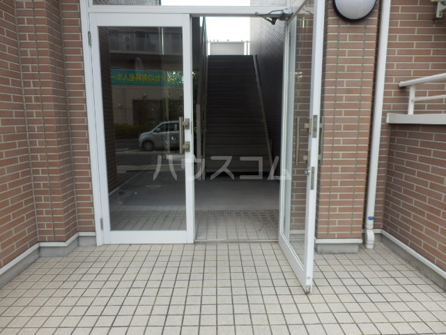 3/7 エントランス