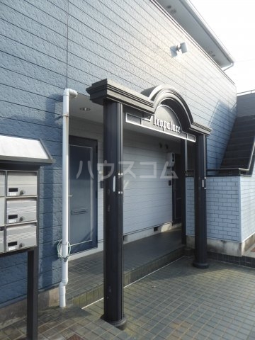 20/23 エントランス