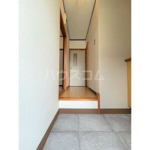 14/17 エントランス