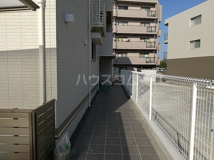 14/19 エントランス