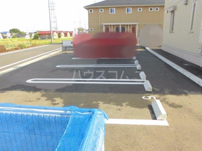 2/4 駐車場