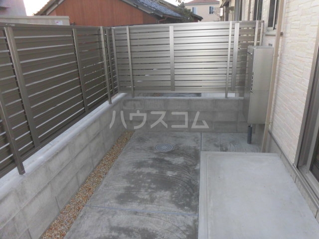 13/20 バルコニー