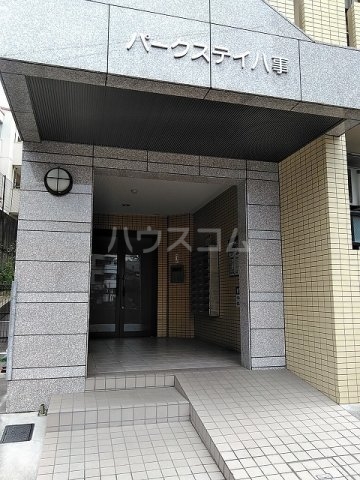 24/29 エントランス