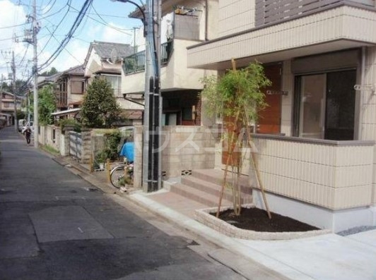 2/4 エントランス