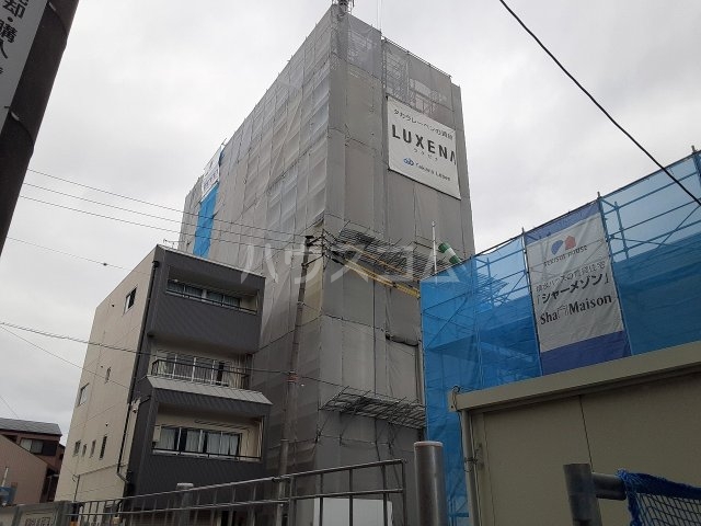 16/23 エントランス