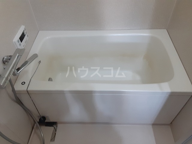 17/30 浴室