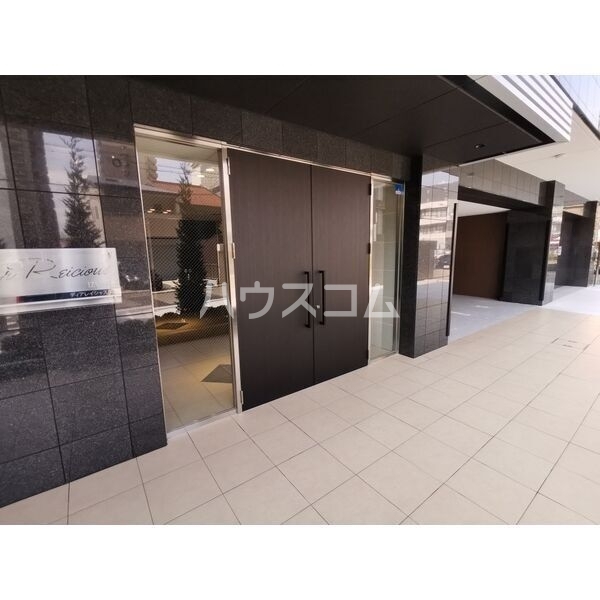 14/23 エントランス