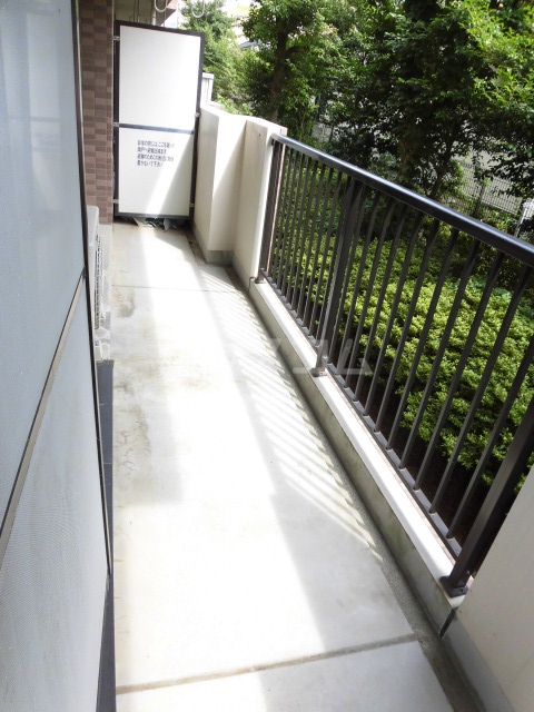 18/30 バルコニー