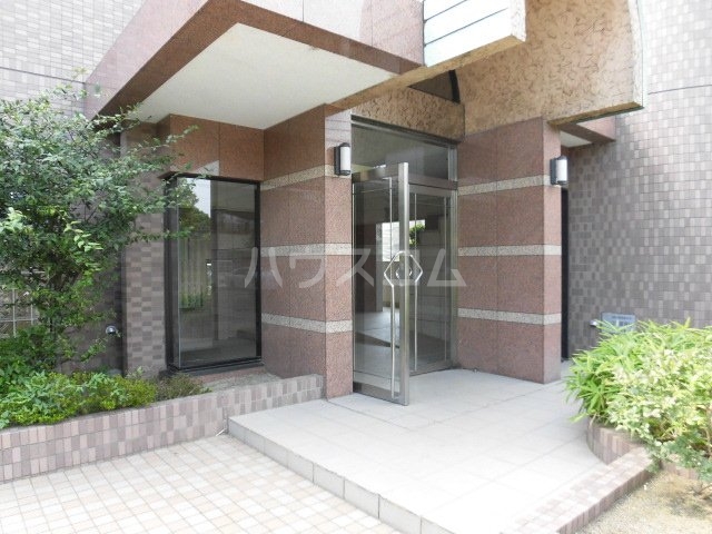 22/30 エントランス