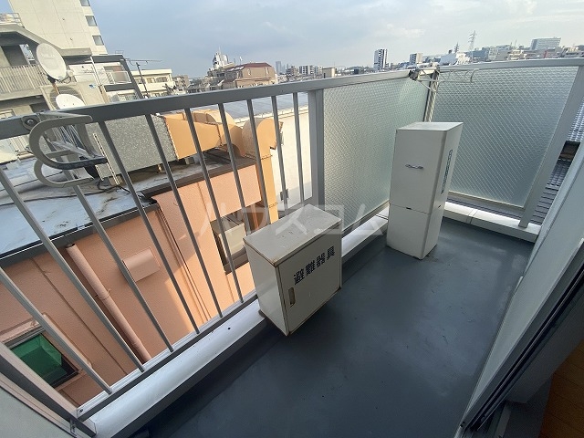 15/26 バルコニー