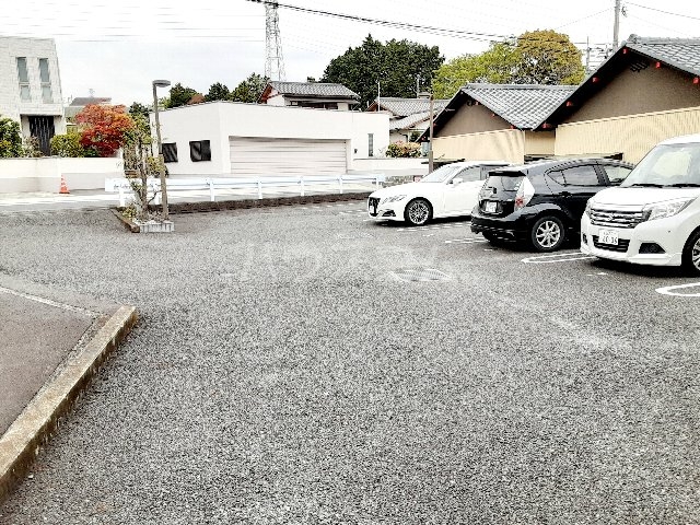 18/20 駐車場