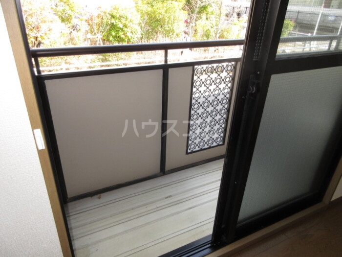 13/16 バルコニー