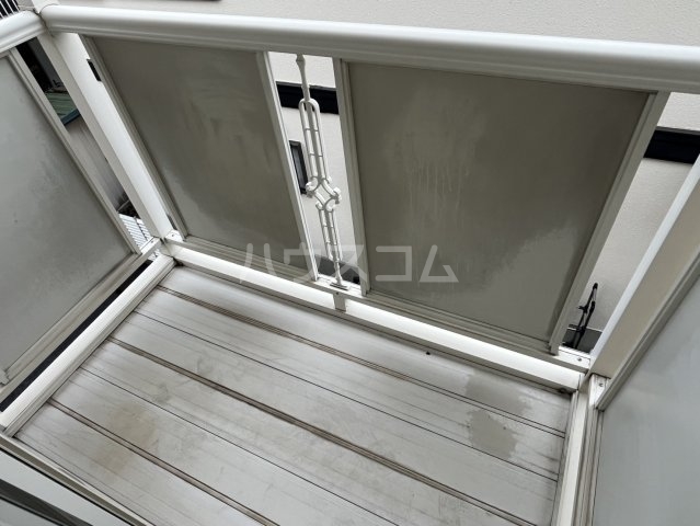 13/23 バルコニー