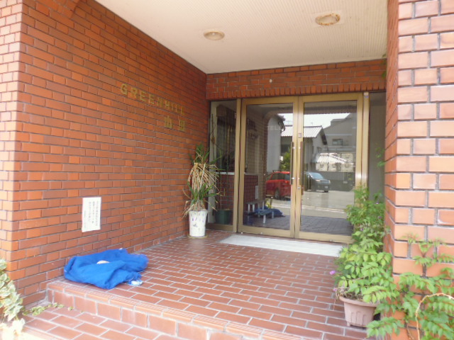 23/30 エントランス