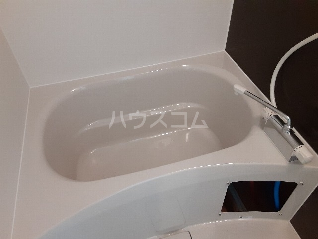 13/30 浴室