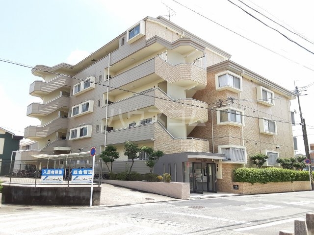25/30 駐車場