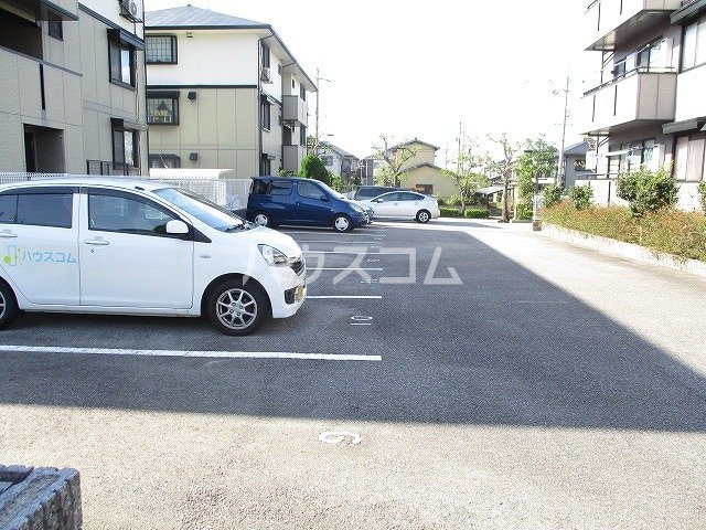 2/8 駐車場