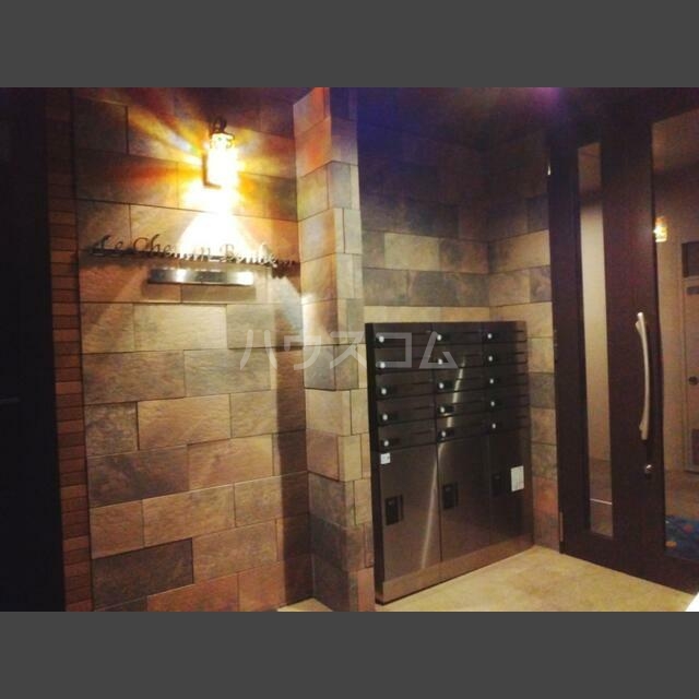 16/24 エントランス