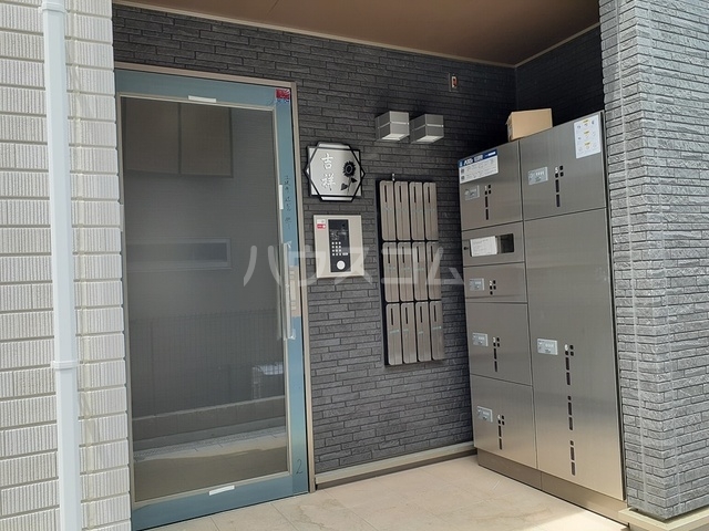 2/8 エントランス