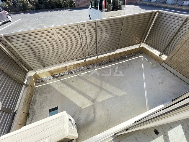 16/22 バルコニー