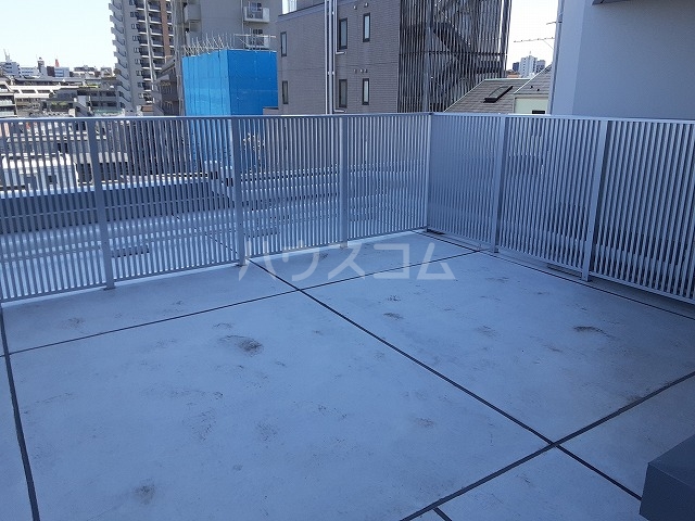 15/28 バルコニー