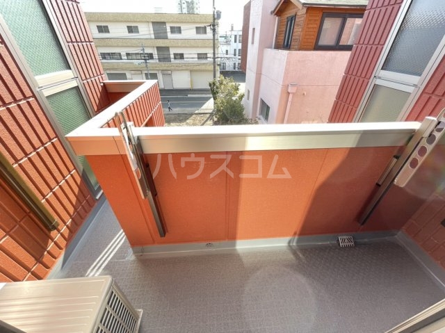 18/28 バルコニー