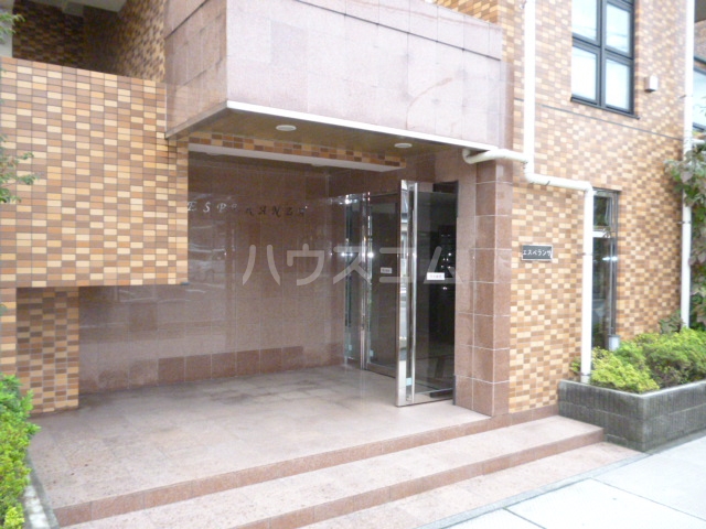 16/23 エントランス