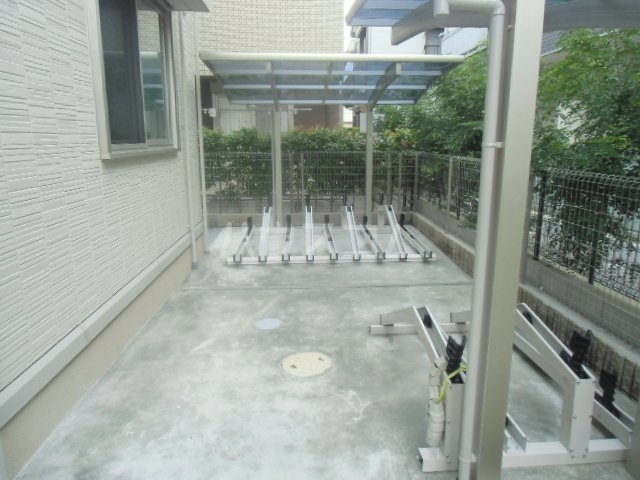 17/23 駐車場