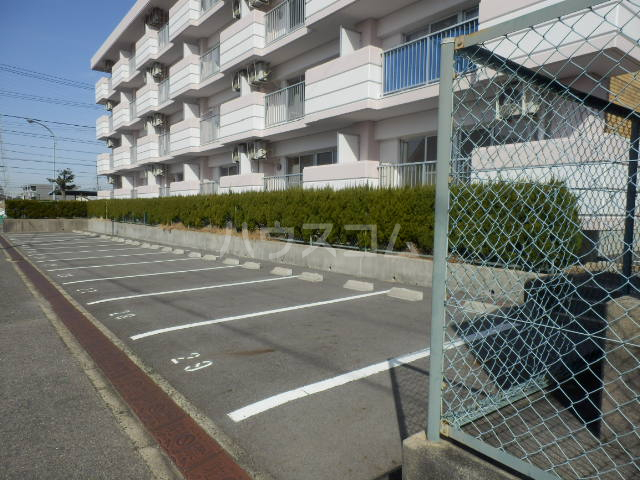 24/30 駐車場