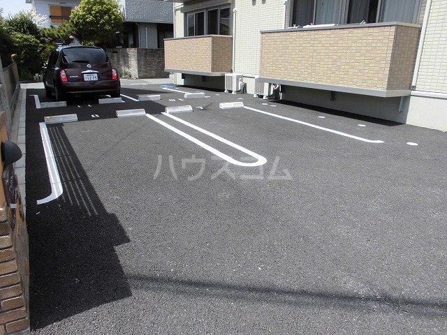 21/30 駐車場