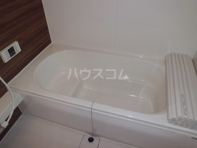 13/30 浴室