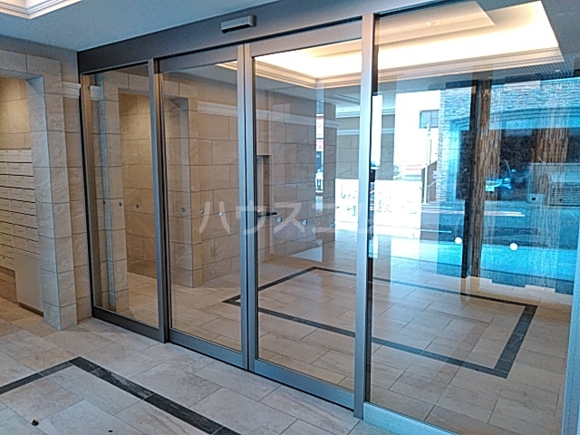 21/29 エントランス