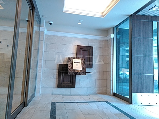 20/29 エントランス