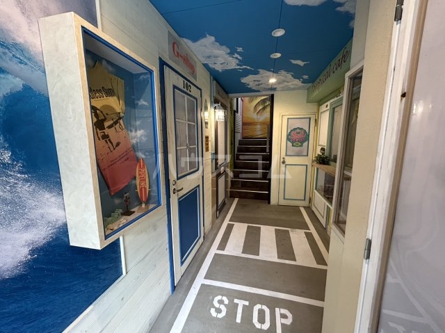 23/30 エントランス