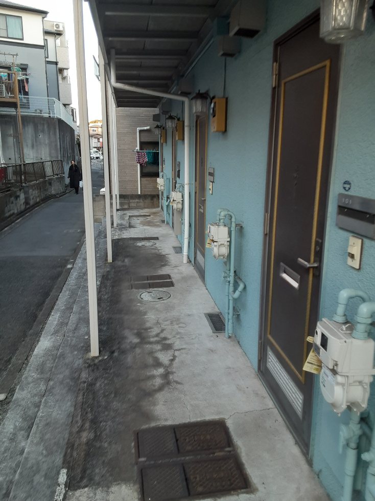 19/23 エントランス