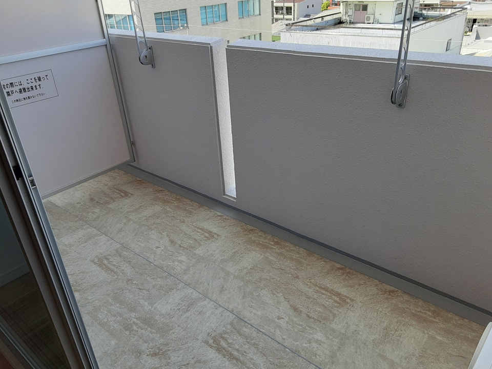 22/30 バルコニー