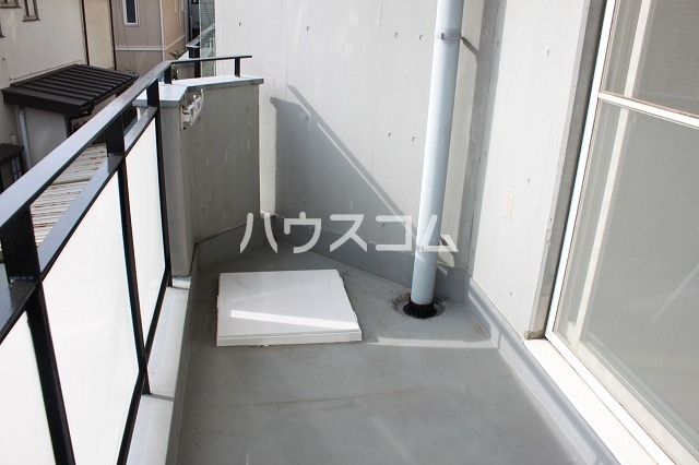 13/18 バルコニー