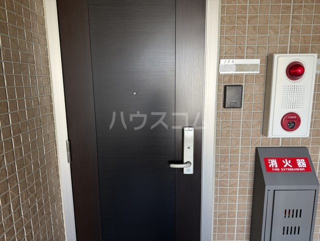 15/30 玄関