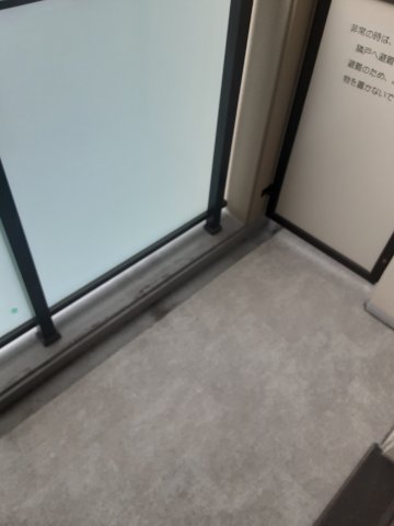 23/30 バルコニー