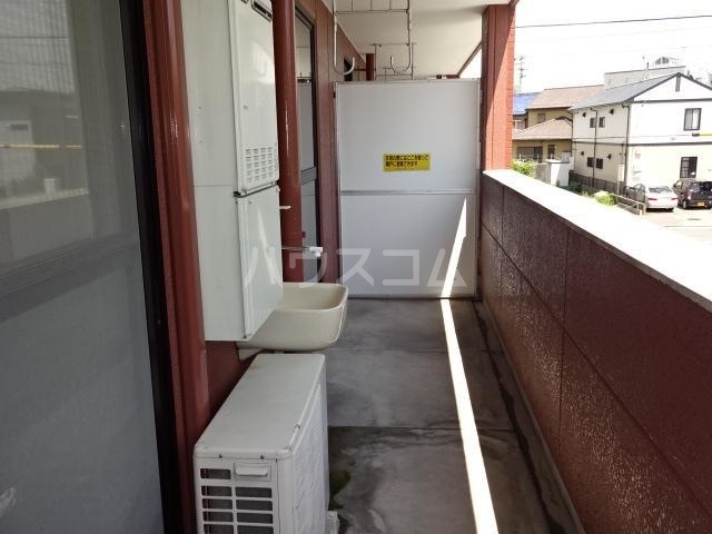 13/19 バルコニー