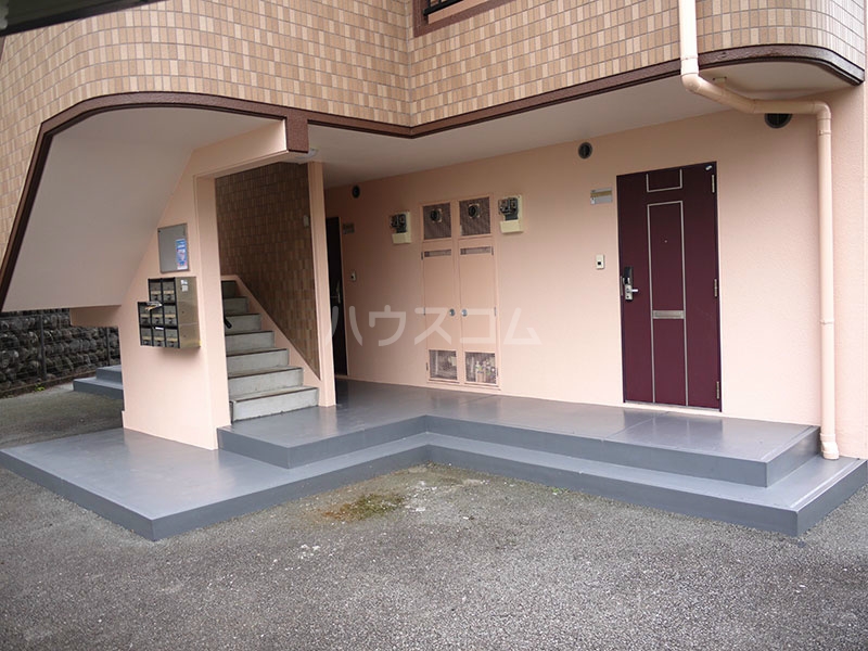 13/20 エントランス