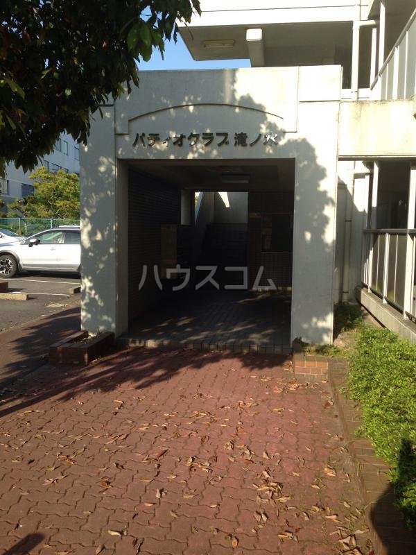 20/29 エントランス