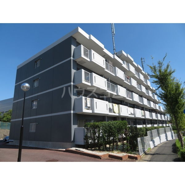 14/23 エントランス