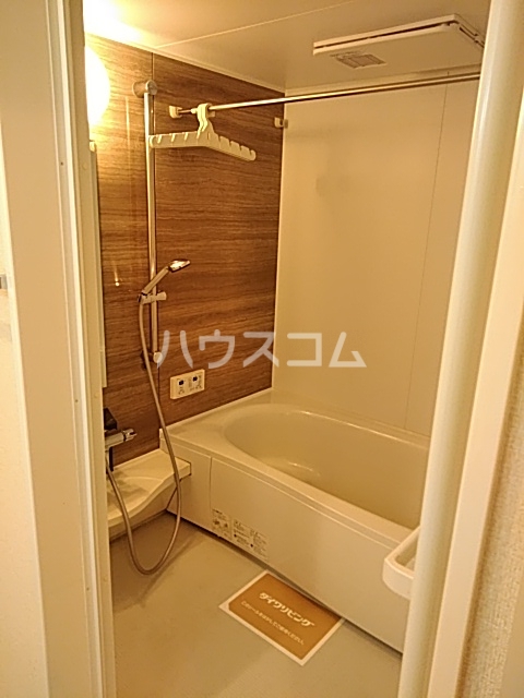 13/30 浴室
