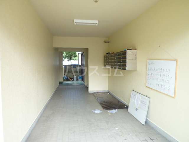 20/22 エントランス