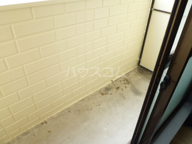 13/22 バルコニー