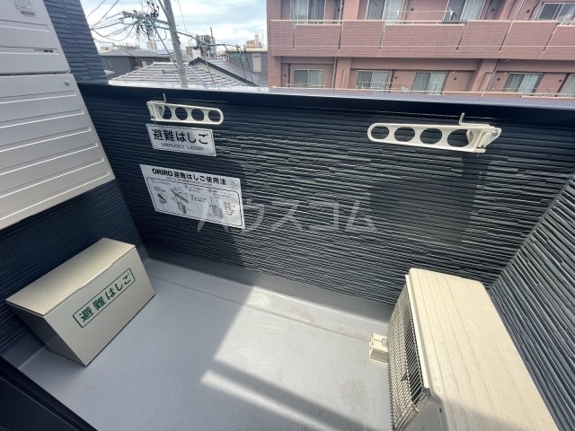 16/27 バルコニー