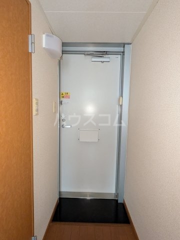 13/30 玄関