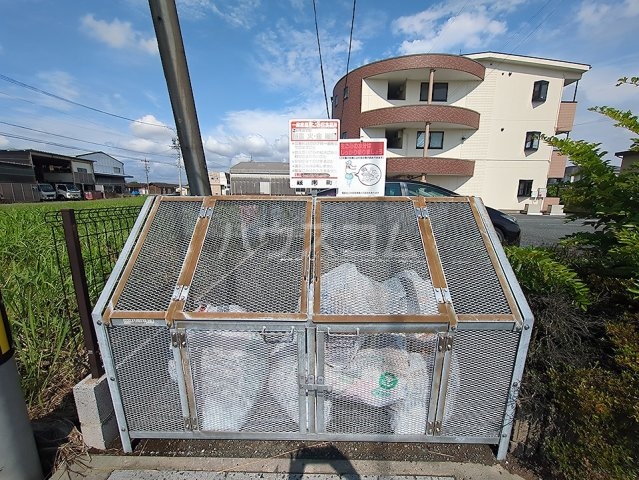 24/25 駐車場